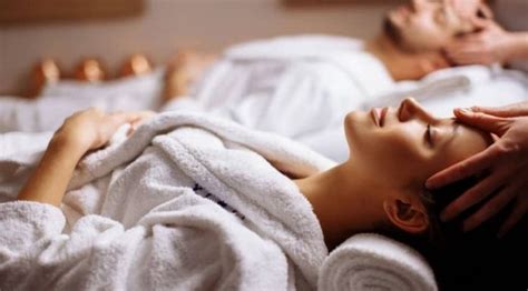 Massage sensuel complet du corps Massage sexuel Ruisseaux